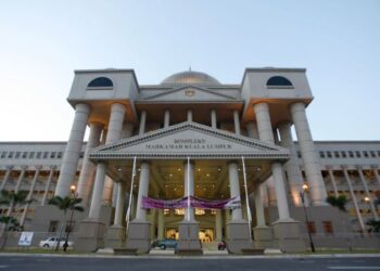 PENUBUHAN Mahkamah Tinggi Khas bagi mendengar perbicaraan kes-kes rasuah akan dimulakan 
di Mahkamah Tinggi Kuala Lumpur.