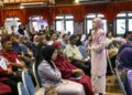 FADHLINA Sidek ketika sesi dialog bersama ibu bapa dan guru yang hadir ke Program PAKAT Prasekolah Peringkat Negeri Kedah di Dewan Al-Farabi JPN Kedah di Alor Setar, Kedah hari ini. - UTUSAN/ SHAHIR NOORDIN