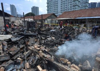 KEBAKARAN dapat dielakkan jika  latihan kebakaran dan penyediaan peralatan pencegahan menjadi amalan biasa di rumah.