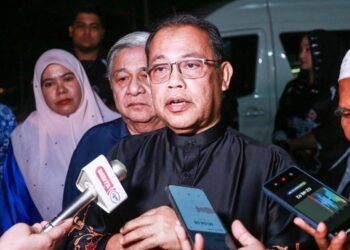Penjawat awam koperasi