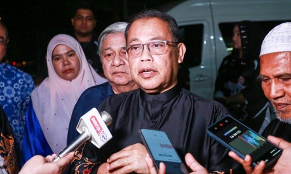 Penjawat awam koperasi