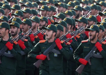 PASUKAN IRGC menyertai perbarisan di Teheran, Iran.-AGENSI