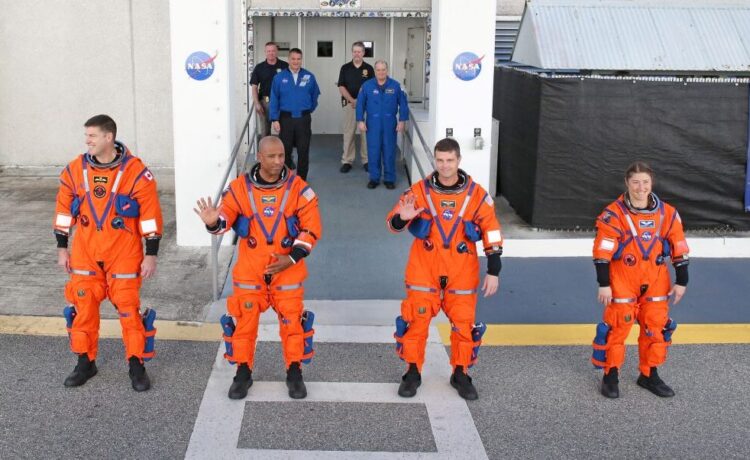 NASA hantar angkasawan ke bulan selepas 53 tahun