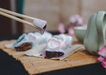 SERAMAI 338 orang dikejarkan ke hospital selepas tercekik mochi dari 2020 hingga 2024 di Tokyo.-AGENSI