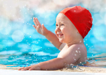 AIR boleh menjadi terapi yang selamat dan berkesan untuk menyokong perkembangan kanak-kanak istimewa. - GAMBAR HIASAN