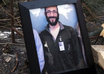 ALEX Pretti yang ditembak mati oleh pegawai imigresen Menneapolis. Amerika Syarikat, Sabtu lalu. - AFP