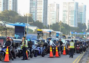 Ramai rakyat Malaysia mahu kekal kerja di Singapura di sebalik kedudukan nilai ringgit yang semakin mengukuh.