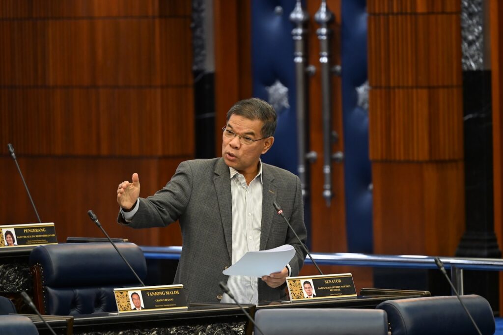 PARLIMEN: Polis siasat kongsi gelap, kartel lindungi peniaga warga asing