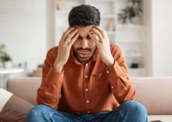 TAHAP stres tinggi boleh mencetuskan masalah kemurungan, kebimbangan serta konflik dalam keluarga dan di tempat kerja.