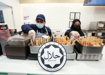 JIKA umat Islam benar-benar mahu industri makanan yang patuh halal berkembang dan mapan, maka sokongan itu mesti diterjemahkan dalam tingkah laku sebenar, bukan sekadar wacana.