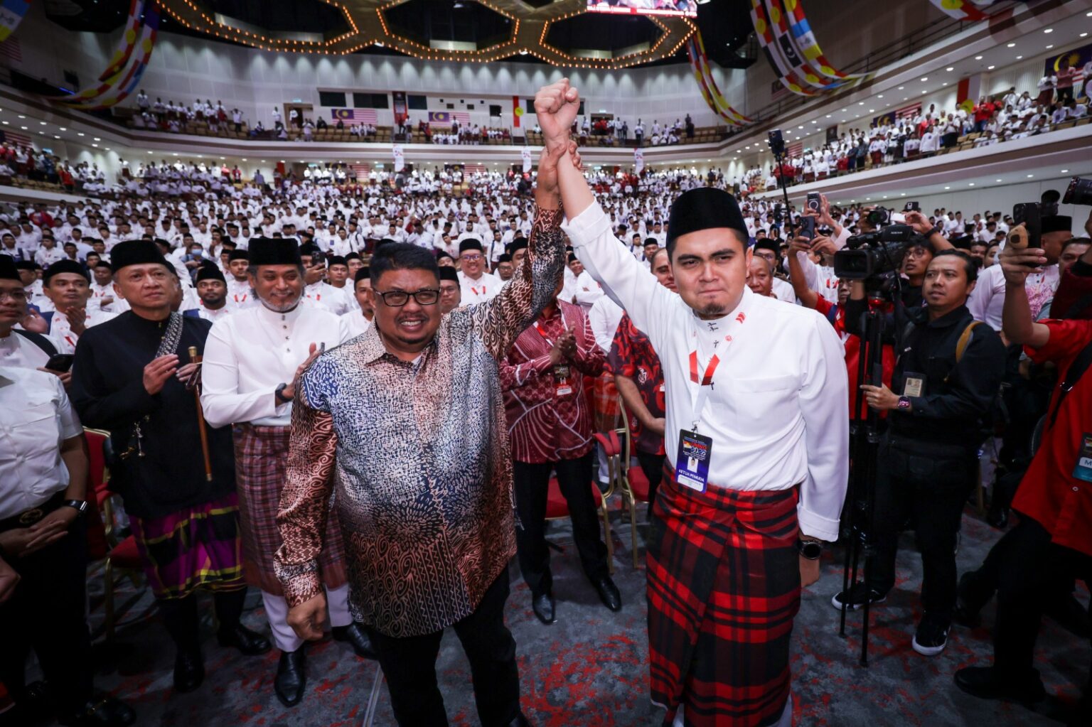 Teliti keputusan Akmal Saleh letak jawatan - Ab. Rauf