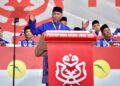 AHMAD Zahid Hamidi ketika sesi penggulungan pada Perhimpunan Agung UMNO (PAU) 2025 di Dewan Merdeka, Pusat Dagangan Dunia Kuala Lumpur (WTCKL) hari ini. - UTUSAN/ISKANDAR ISHAK