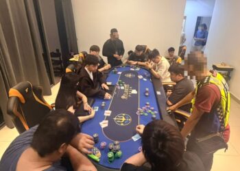 SERBUAN dijalankan Bahagian D7 Jabatan Siasatan Jenayah (JSJ) Ibu Pejabat Kontinjen Kuala Lumpur (IPKKL) itu menahan seramai 18 individu terdiri daripada 14 lelaki dan dua wanita tempatan serta dua wanita masing-masing warga Vietnam dan warga Thailand.