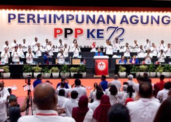 AHMAD Zahid Hamidi merasmikan Perhimpunan Agung Parti Progresif Penduduk (PPP) kali ke-72 di Dewan Merdeka, Pusat Dagangan Dunia Kuala Lumpur (WTC), di sini semalam.