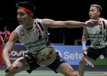 Permainan Aaron Chia-Soh Wooi Yik semakin mudah dibaca lawan terutaanya apabila mereka berdepan dengan jaguh Indonesia yang akhirnya keputusan perlawanan tidak memihak kepada gandingan negara. - UTUSAN/SHIDDIEQIIN ZON