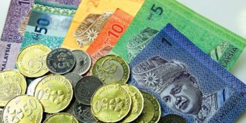 PENGUKUHAN ringgit membuatkan pekerja migran mempunyai lebihan wang untuk dibelanjakan dalam ekonomi Malaysia.