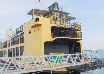 FERI Pulau Pinang yang suatu ketika dahulu menjadi pengangkutan utama dari Bagan ke Tanjung atau Butterworth, kini menjadi nostalgia. – UTUSAN/DANIAL SAADS