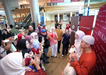 AMYRA Rosli dan Amar Baharin sekeluarga Duta Ramadan & Raya 2026.