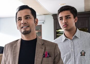 PEMPENGARUH dan ahli perniagaan, Datuk Aliff Syukri Kamaruzaman ketika hadir sesi perbicaraan berhubung kes saman fitnah yang difailkan oleh Bekas Menteri Kebudayaan, Kesenian dan Pelancongan, Tan Sri Abdul Kadir Sheikh Fadzir di Mahkamah Tinggi Kuala Lumpur di sini, hari ini. - UTUSAN/SYAKIR RADIN