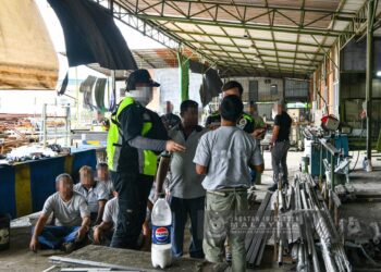 ANTARA pekerja asing tanpa permit sah ditahan di sekitar Selangor.