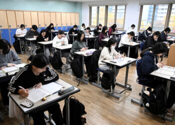 94.7 peratus daripada 26,541 pelajar yang disoal selidik pernah menggunakan AI generatif, termasuk ChatGPT dan Gemini.- AGENSI