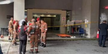 Seorang maut manakala sembilan termasuk empat pelajar cedera selepas kompresor penghawa dingin meletup di sebuah universiti swasta di Bukit Damansara, di sini, hari ini.