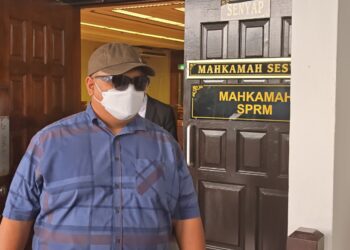 Mohd. Hakim Mohd. didakwa sekali lagi di Mahkamah Sesyen di sini, hari ini atas enam pertuduhan menyalahgunakan harta pertubuhan membabitkan wang derma misi kemanusiaan berjumlah lebih RM576,000.