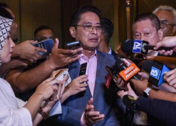 Ketua Pesuruhjaya SPRM, Tan Sri Azam di temui selepas majlis Menandatangani Memorandum Persefahaman (MOU) antara SPRM dengan HELP University di M Resort & Hotel, Jalan Damansara, Bukit Kiara, Kuala Lumpur. -UTUSAN/M. FIRDAUS M. JOHARI