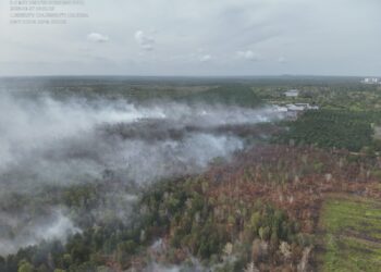 Kebakaran Gambut di Jalan Sungai Kapal, Taman Bayu Damai, Punggai.