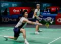 AKSI pasangan beregu campuran negara, Chen Tang Jie-Toh Ee Wei ketika menentang rakan senegara, Hoo Pang Ron-Cheng su Yin pada pusingan 16 Kejohanan Badminton Terbuka Malaysia 2026, di Stadium Axiata Arena, semalam. Foto: SHIDDIEQIIN ZON