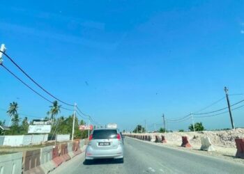 KERJA-KERJA menaik taraf Jalan Alor Setar-Kangar sepanjang 14.85 kilometer dijangka siap dalam tempoh dua tahun lagi.