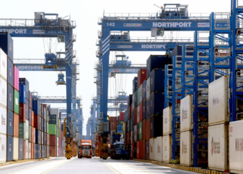 NORTHPORT mencapai pemprosesan kontena tahunan tertinggi sebanyak 3.80 juta TEU dan pemprosesan kargo konvensional tertinggi pada 12.90 juta FWT pada 2025.