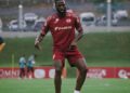 Mahame Siby menjalani sesi latihan bersama Selangor FC.-IHSAN FB SFC