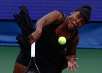 Venus Williams kembali bersaing dalam tenis Terbuka Australia menerusi wild card. - AFP