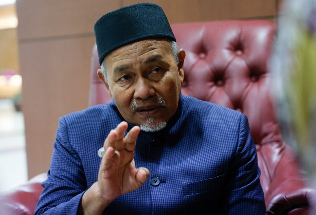 Jangan masuk campur masalah parti lain