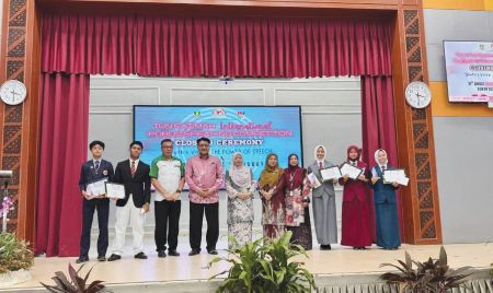 utusan Pelajar page 17 18 xx new