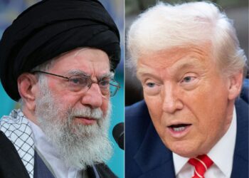 AYATOLLAH Ali Khamenei (kiri) dan Donald Trump