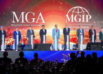 LOUIS Ng (tengah) ketika Persidangan Persatuan Emas Malaysia (MGA) edisi ke-3 bagi 2026 di Hotel JW Marriott, Kuala Lumpur. - UTUSAN/SADDAM YUSOFF