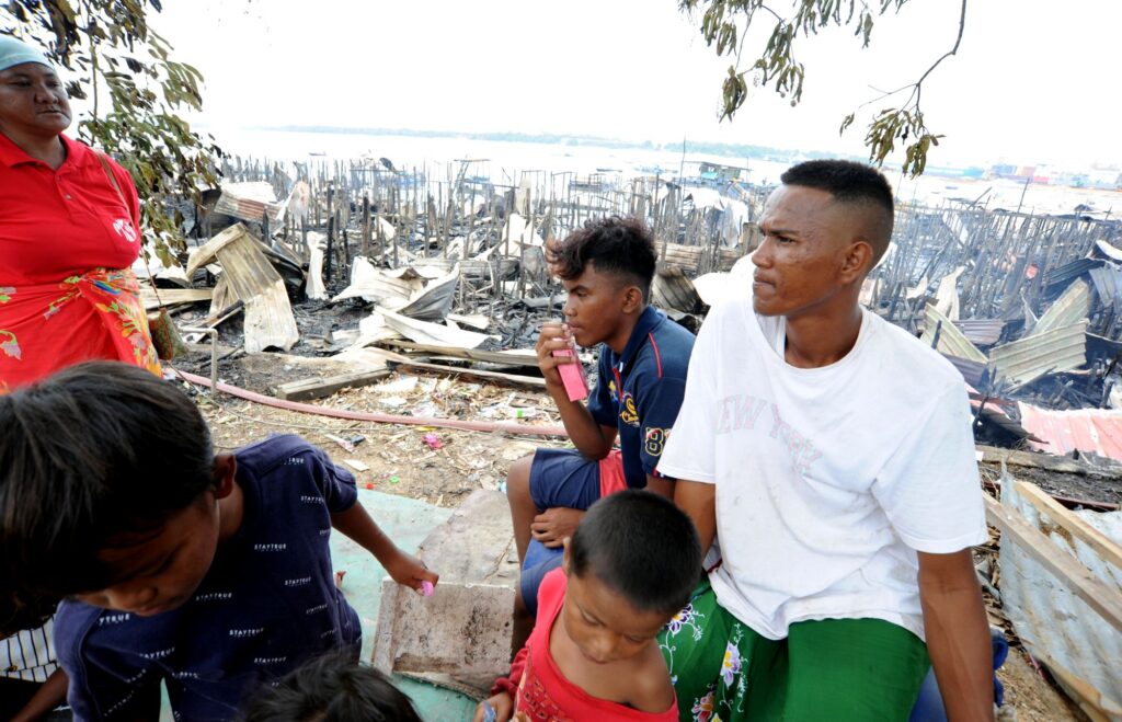 Terjun laut selamatkan diri daripada kebakaran