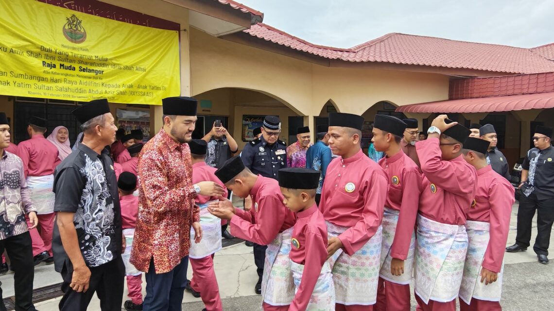 Raja Muda Selangor santuni penghuni Rumah Anak Yatim Sultan Salahuddin ...