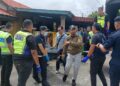POLIS mengeluarkan mayat lima sekeluarga yang terbabit dalam kejadian bunuh di Taman Cherating Damai di Kuantan, Pahang.