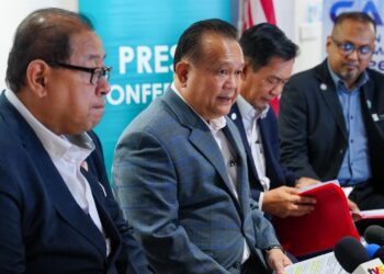 ALEXANDER Nanta Linggi ketika sidang media selepas melancarkan Pelan Tindakan Pembinaan 2026 - 2030 (CAP30) di Banguna CIDB. - UTUSAN/SADDAM YUSOFF