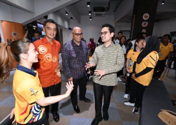 Menteri Belia dan Sukan, Dr Mohammed Taufiq Johari  ketika menghadiri Majlis Pelancaran My Athlete Center serta penandatanganan Memorandum Persefahaman bersama MACE Partners di Majlis Sukan Negara (MSN), semalam.-IHSAN MSN