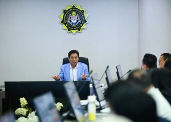 AZAM Baki mempengerusikan Mesyuarat Pasukan Petugas Khas Hala Tuju Pengurusan Penguatkuasaan Pengimportan Sisa Plastik dan E-Waste Dalam Negara Bil. 3/2026 di Ibu Pejabat SPRM, Putrajaya hari ini.