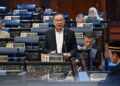ANWAR Ibrahim dalam sesi soal jawab lisan di Dewan Rakyat semalam.-JABATAN PENERANGAN