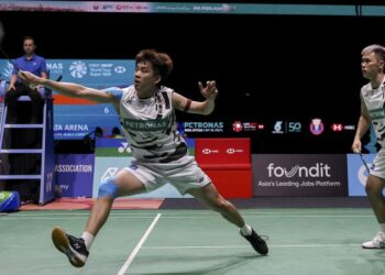 Man Wei Chong (kiri) dan Tee Kai Wun mahu beraksi di Kejohanan All England yang akan membuka tirai pada 3 Mac ini. - UTUSAN/SHIDDIEQIIN ZON