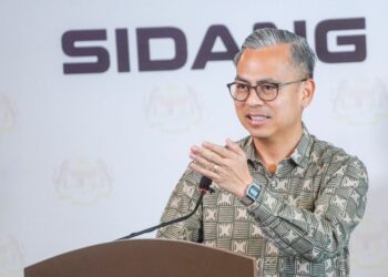 FAHMI Fadzil dalam sidang akhbar selepas mesyuarat Jemaah Menteri di Putrajaya semalam.