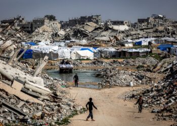 SEBANYAK AS$5 billion dijangka disalurkan bagi pembinaan semula Gaza. –  Foto AFP