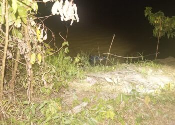 LOKASI kejadian mayat lelaki ditemukan terapung di Sungai Kelantan, Kampung Pasir Pekan, Wakaf Bharu, Tumpat, Kelantan  semalam.