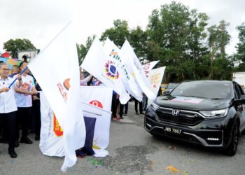 FAHMI Fadzil  di Majlis Pelancaran Jelajah Ramadan RTM 2026 di Pasar Tani Kekal Jalan Datin Halimah, di sini hari ini.